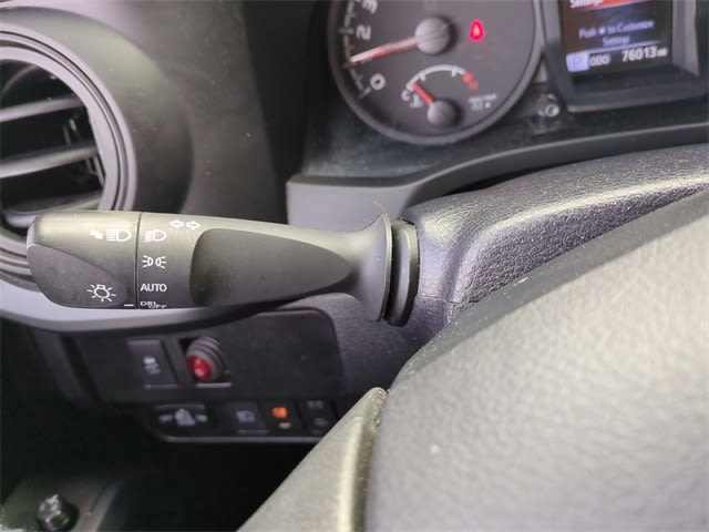 Thumbnail: 2021 Toyota Tacoma - 33