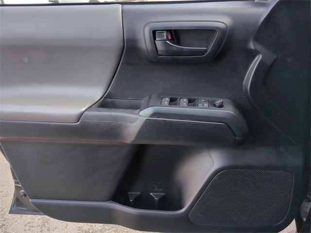 Thumbnail: 2021 Toyota Tacoma - 36