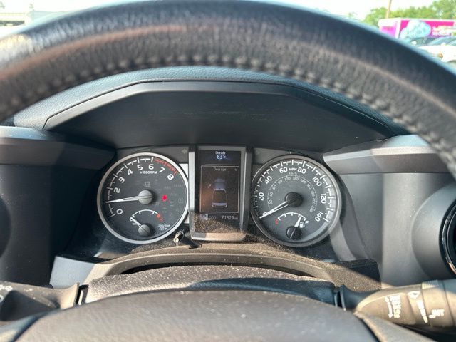 Thumbnail: 2021 Toyota Tacoma - 9