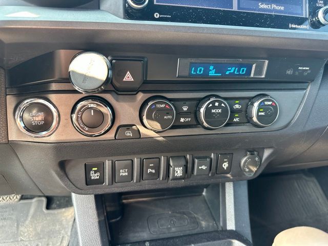 Thumbnail: 2021 Toyota Tacoma - 12
