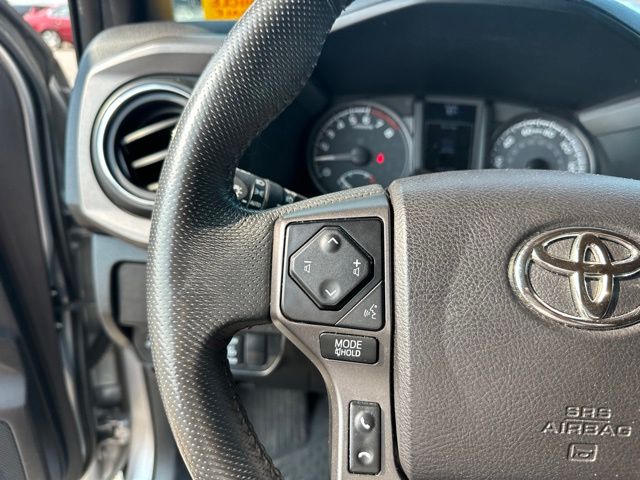 Thumbnail: 2021 Toyota Tacoma - 14