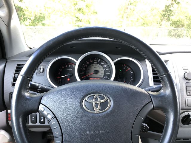 Thumbnail: 2009 Toyota Tacoma - 13