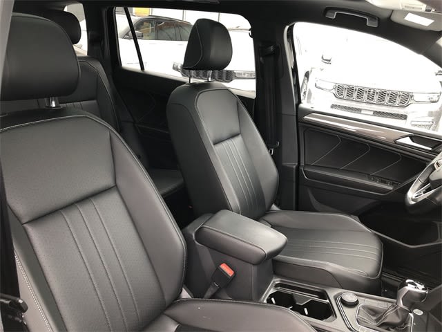 Thumbnail: 2022 Volkswagen Tiguan - 29