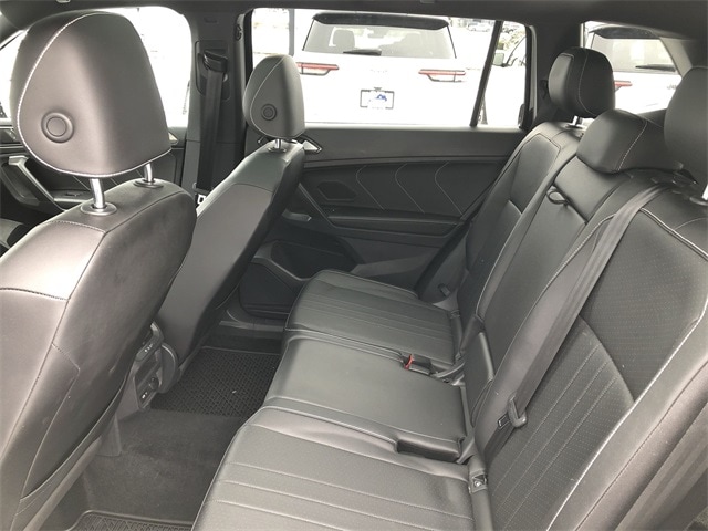 Thumbnail: 2022 Volkswagen Tiguan - 9