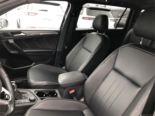 Thumbnail: 2022 Volkswagen Tiguan - 7