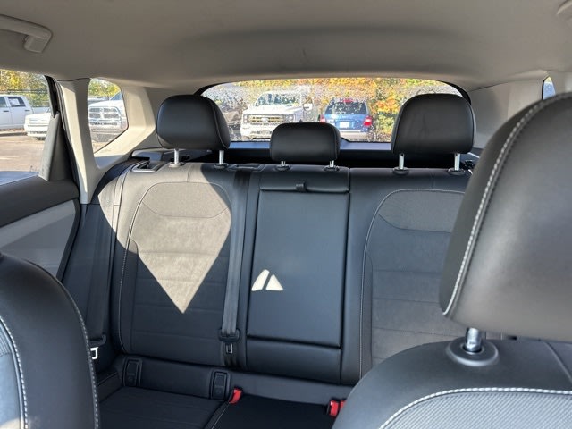 Thumbnail: 2022 Volkswagen Taos - 9