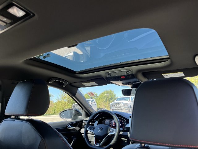 Thumbnail: 2026 Volkswagen Jetta - 24