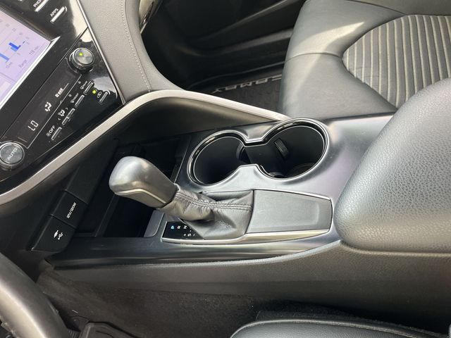 Thumbnail: 2019 Toyota Camry - 14