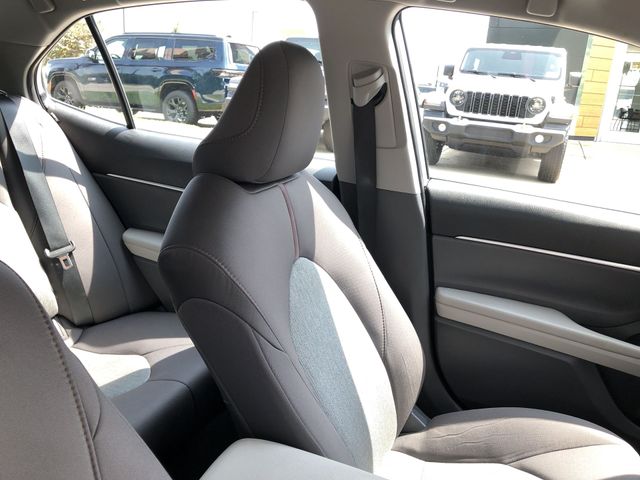 Thumbnail: 2019 Toyota Camry - 10