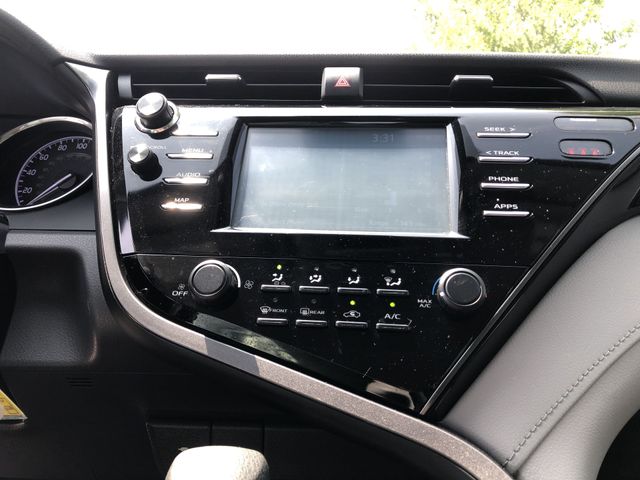 Thumbnail: 2019 Toyota Camry - 15