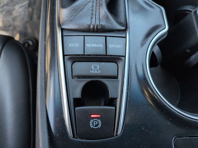 Thumbnail: 2018 Toyota Camry - 37