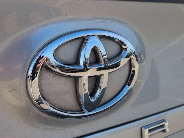 Thumbnail: 2018 Toyota Camry - 7