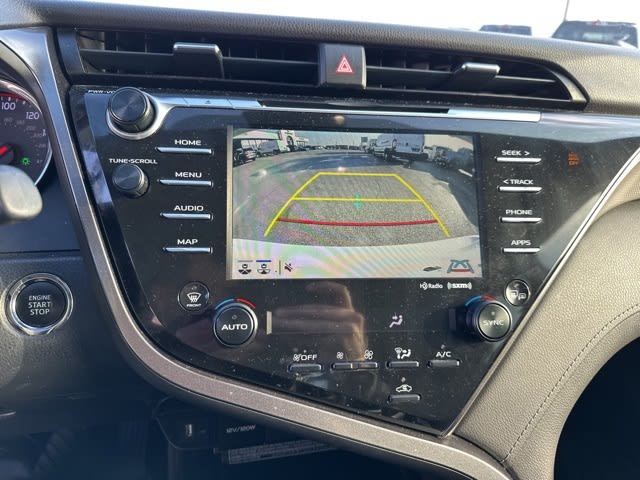 Thumbnail: 2019 Toyota Camry - 12