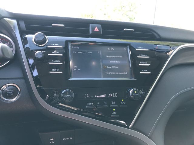 Thumbnail: 2018 Toyota Camry - 25