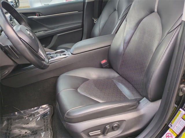 Thumbnail: 2018 Toyota Camry - 10