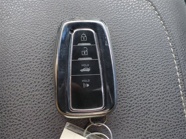 Thumbnail: 2018 Toyota Camry - 17