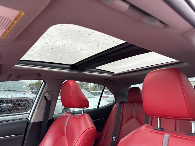 Thumbnail: 2019 Toyota Camry - 11