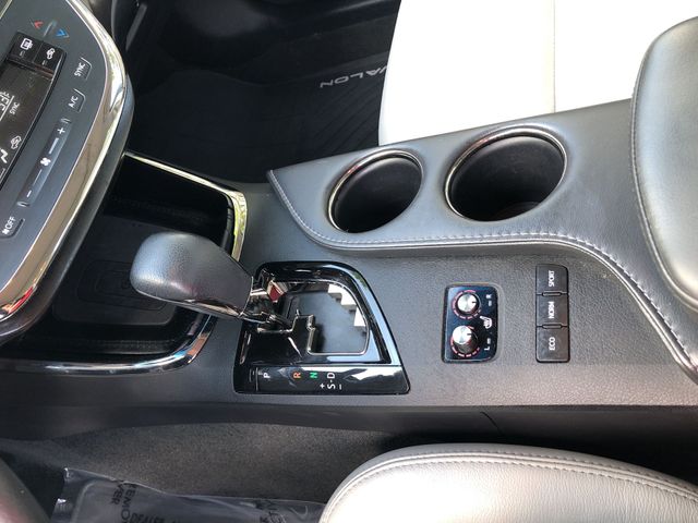 Thumbnail: 2016 Toyota Avalon - 14