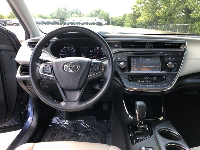 Thumbnail: 2016 Toyota Avalon - 2
