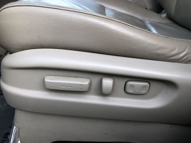 Thumbnail: 2012 Honda Odyssey - 23