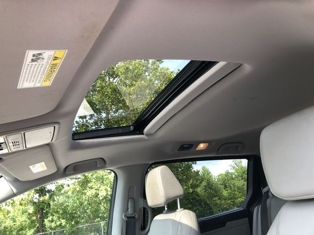 Thumbnail: 2020 Honda Odyssey - 23