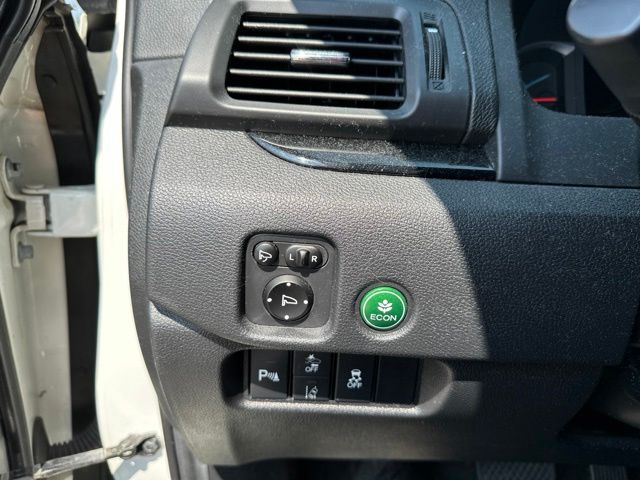 Thumbnail: 2019 Honda Pilot - 19