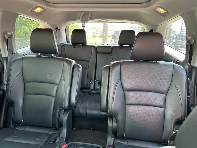Thumbnail: 2019 Honda Pilot - 10