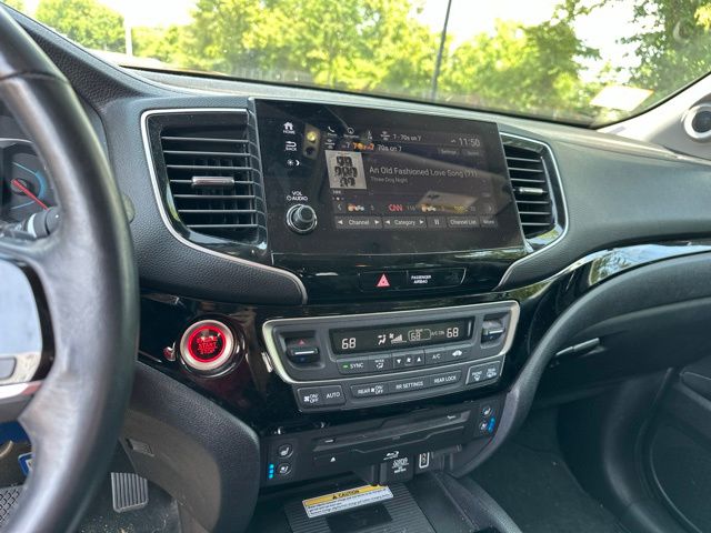 Thumbnail: 2019 Honda Pilot - 11