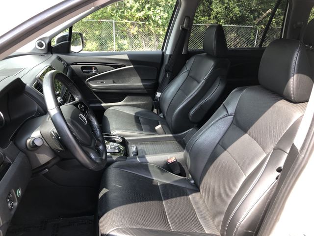 Thumbnail: 2019 Honda Pilot - 9