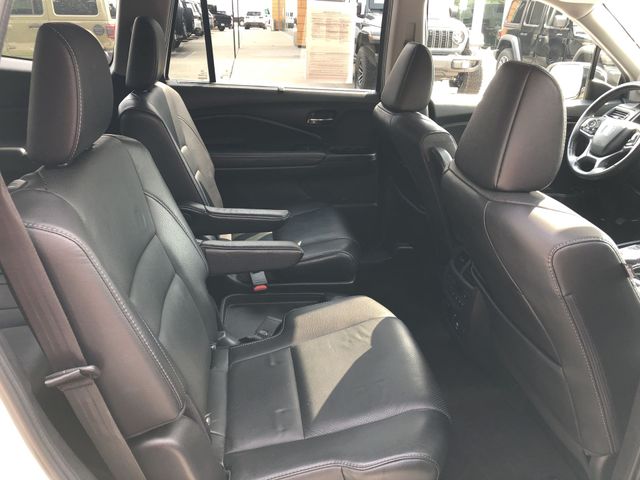 Thumbnail: 2019 Honda Pilot - 24