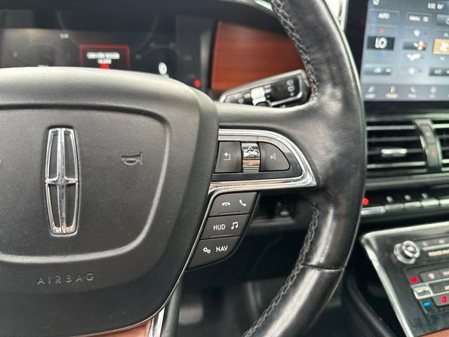 Thumbnail: 2020 Lincoln Navigator L - 13