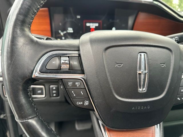 Thumbnail: 2020 Lincoln Navigator L - 14