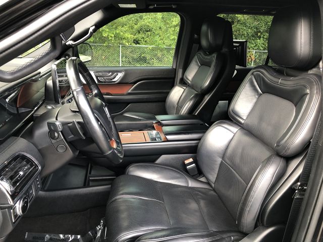 Thumbnail: 2020 Lincoln Navigator L - 9