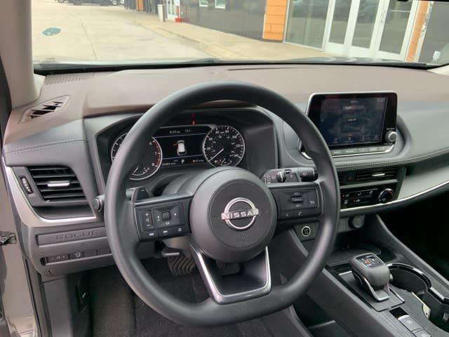 2023 Nissan Rogue S 2