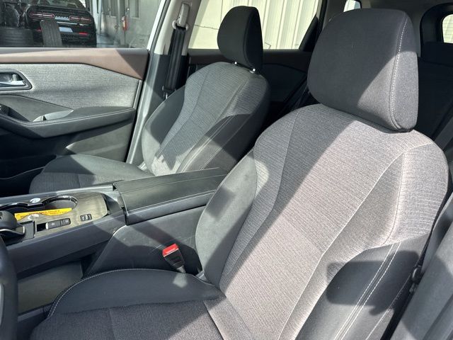 Thumbnail: 2023 Nissan Rogue - 5