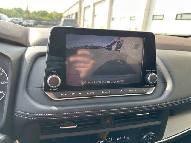 Thumbnail: 2023 Nissan Rogue - 11