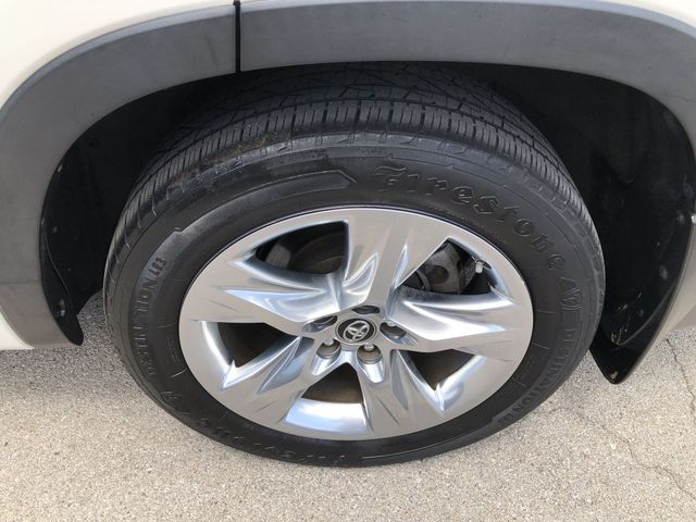 Thumbnail: 2016 Toyota Highlander - 7