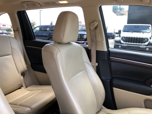 Thumbnail: 2016 Toyota Highlander - 24