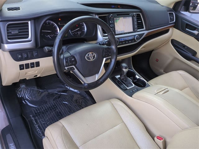 Thumbnail: 2017 Toyota Highlander - 2