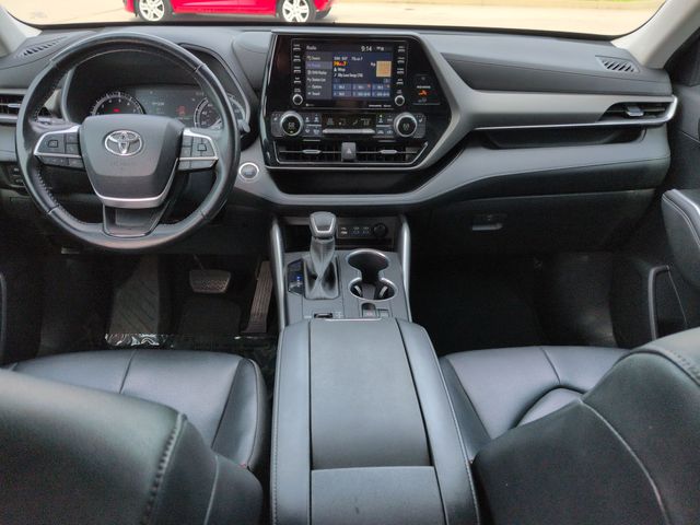 Thumbnail: 2022 Toyota Highlander - 9