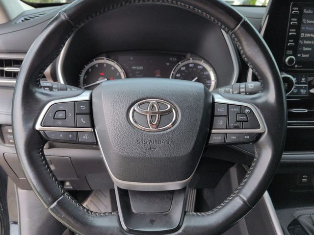 Thumbnail: 2022 Toyota Highlander - 13