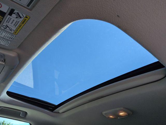 Thumbnail: 2014 Toyota Sequoia - 24