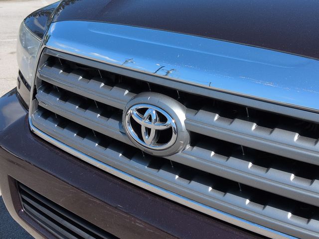 Thumbnail: 2014 Toyota Sequoia - 7