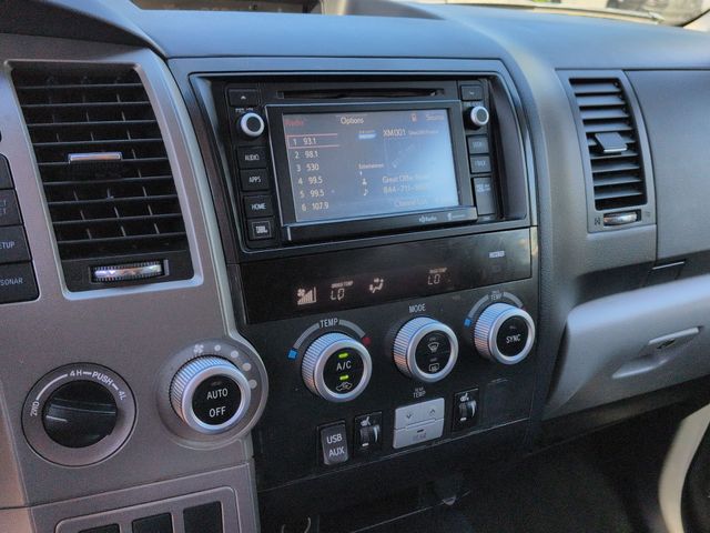 Thumbnail: 2014 Toyota Sequoia - 12