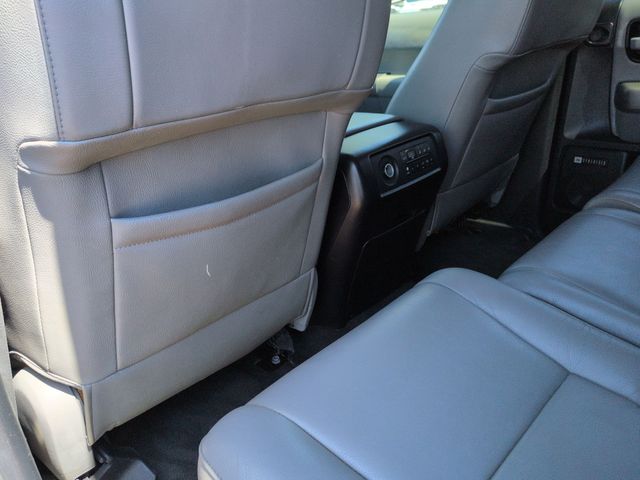 Thumbnail: 2014 Toyota Sequoia - 11