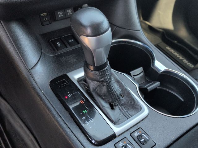 Thumbnail: 2019 Toyota Highlander - 37