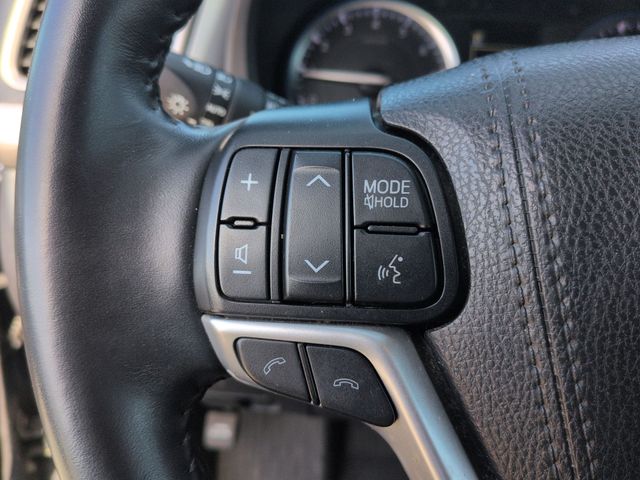 Thumbnail: 2019 Toyota Highlander - 30