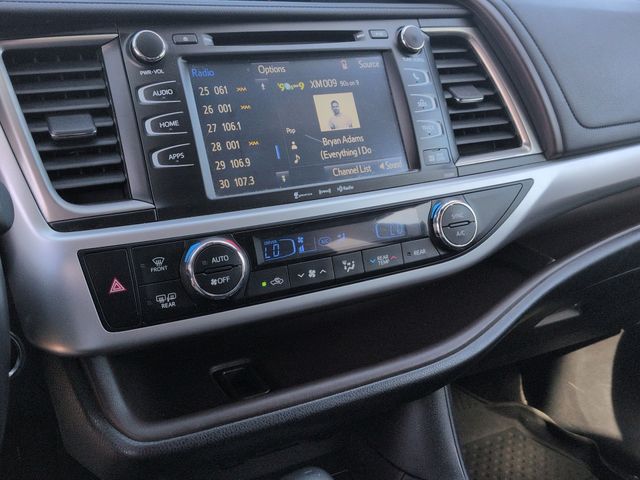 Thumbnail: 2019 Toyota Highlander - 32