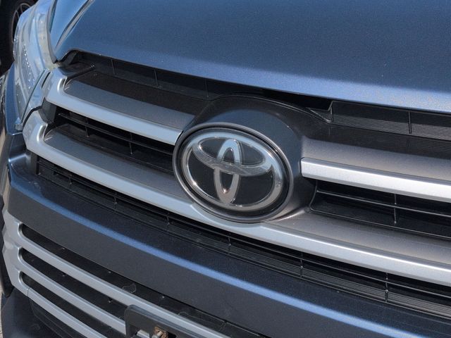 Thumbnail: 2019 Toyota Highlander - 7