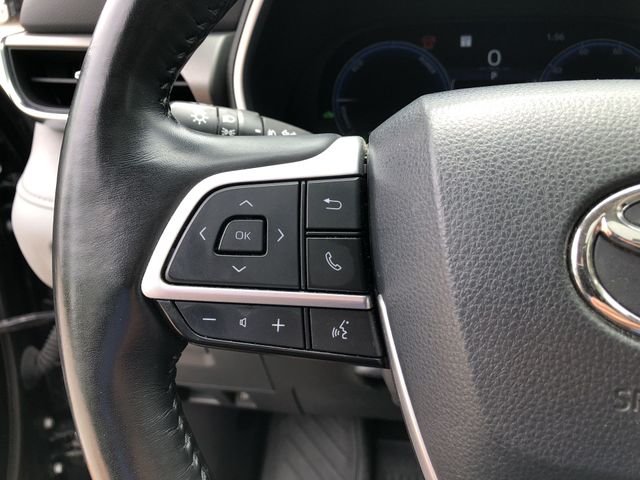 Thumbnail: 2023 Toyota Highlander - 26